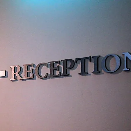 Hotel Gleesons Townhouse Booterstown 4*