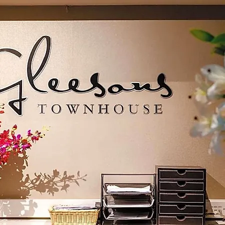 Gleesons Townhouse Booterstown 4*