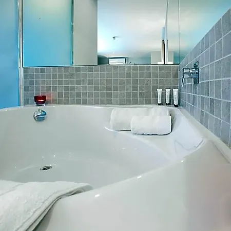 Gleesons Townhouse Booterstown Hotel