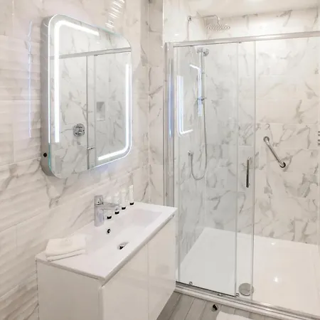 Gleesons Townhouse Booterstown 4*