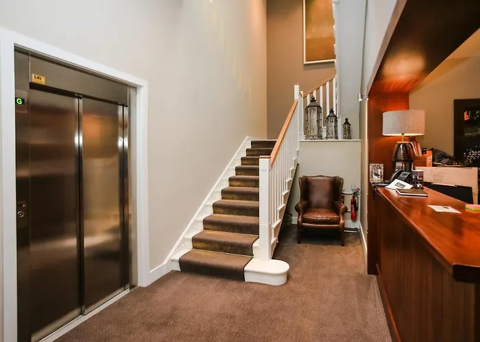 Gleesons Townhouse Booterstown Отель