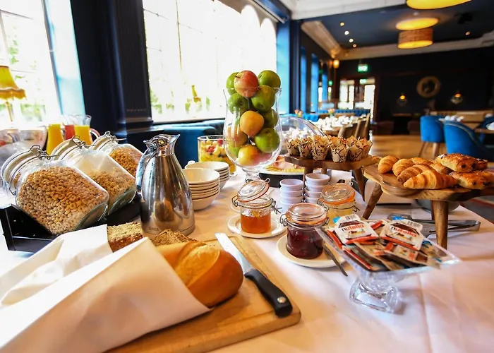 Gleesons Townhouse Booterstown Отель